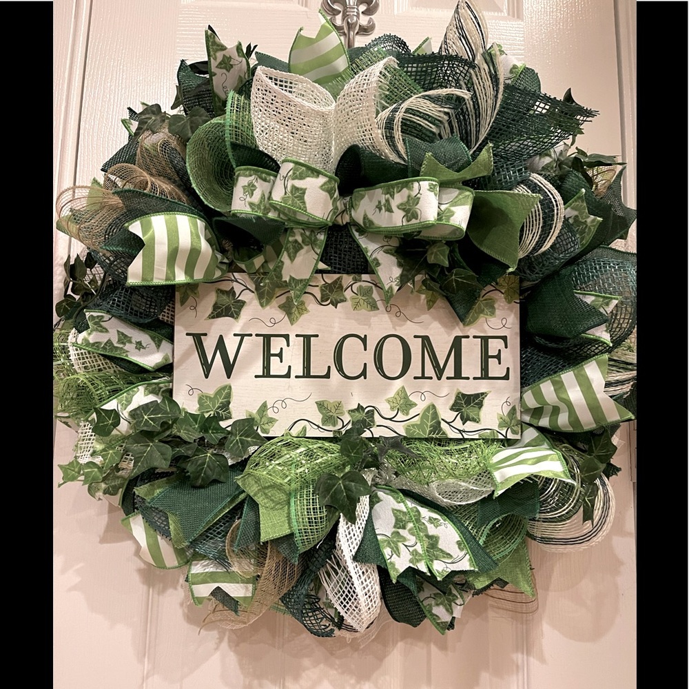 Wreath -SPRING “Welcome” Wreath SILK IVY -Clean, Green large very full 24” CHIC